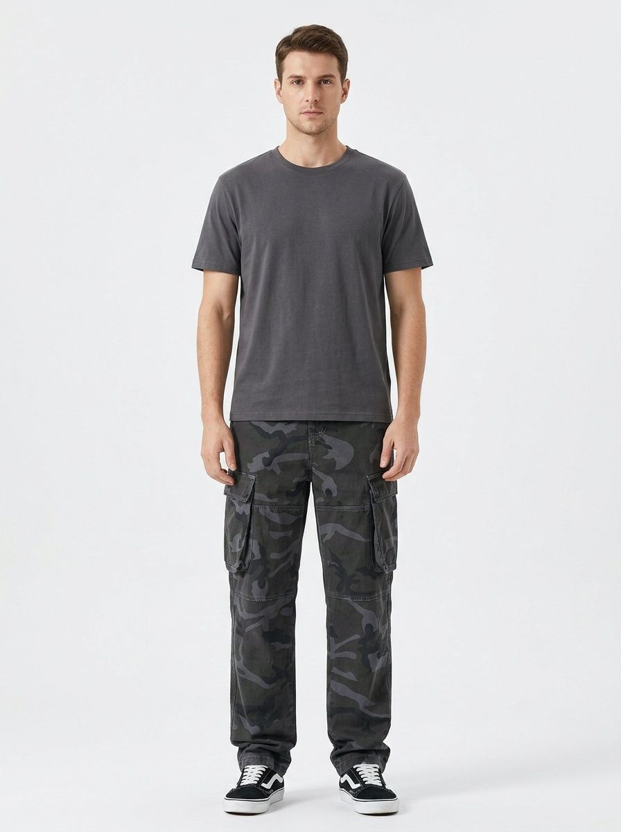 Vintage Camouflage Straight Leg Multi-Pocket Men's Cargo Pants for Casual Wear