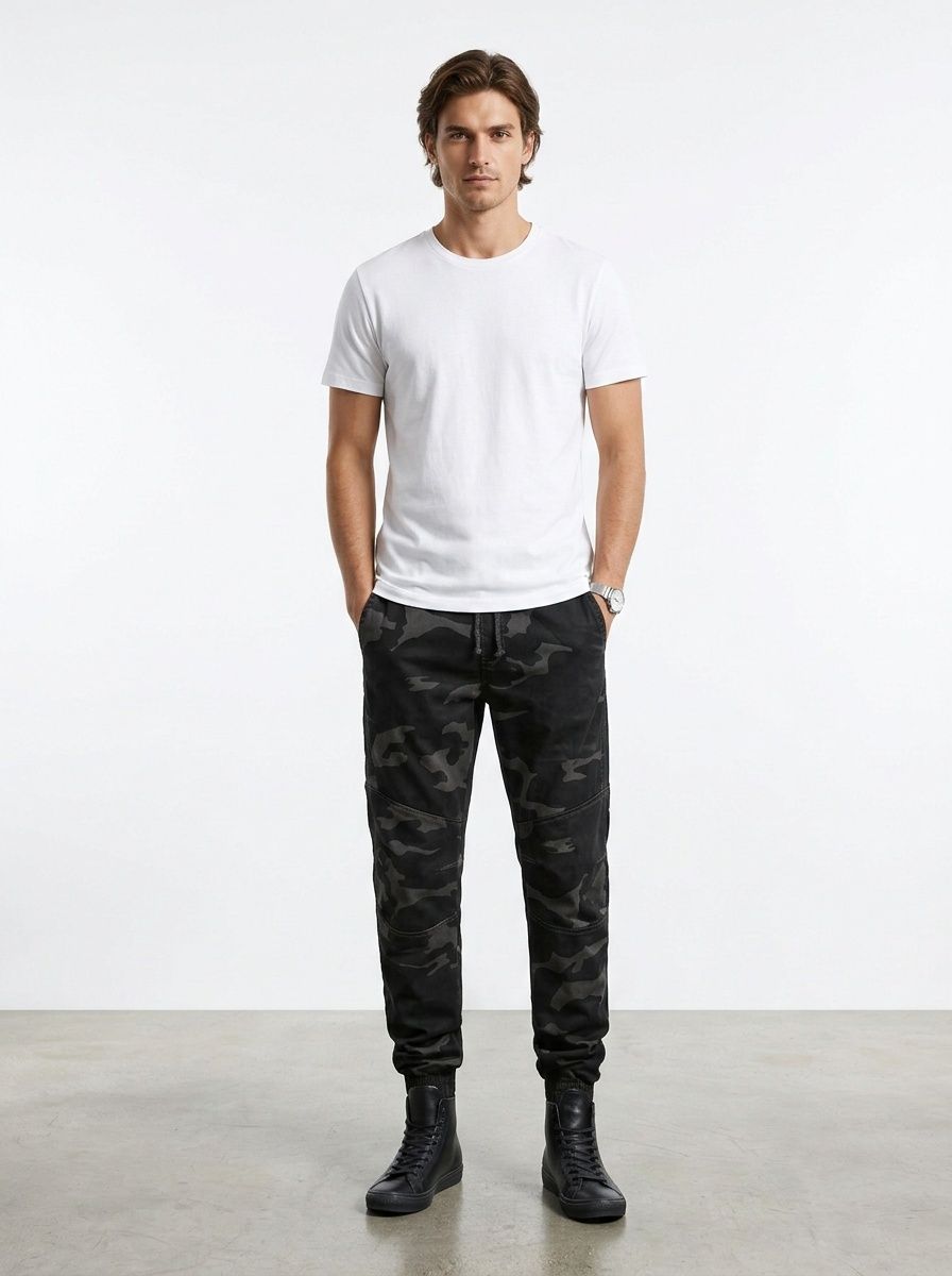 Stretch Fit Tapered Camouflage Men's Cargo Pants for Outdoor Athletic Wear