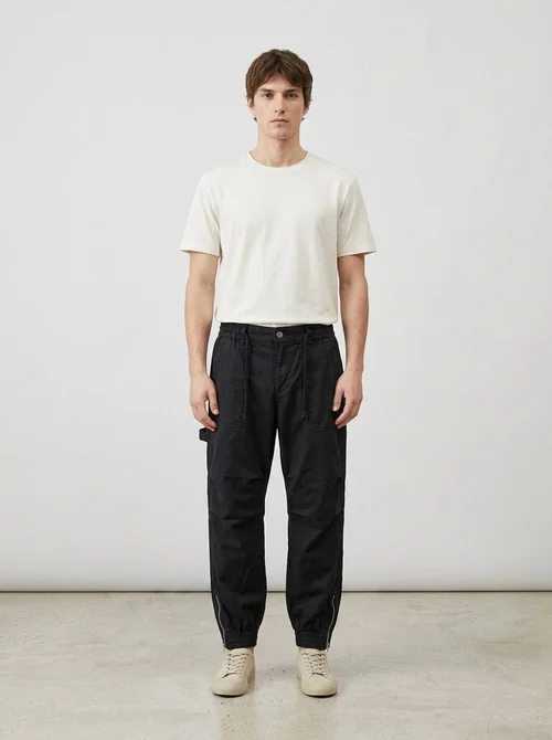 Zipper Detail Tapered Fit Men's Cargo Pants for Outdoor Casual Wear