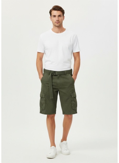 Vintage Loose Fit Streetwear Men's Cargo Shorts (Belt Not Included)