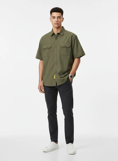 Multi-Pocket Cargo Short-Sleeve Men's Shirt for Summer Casual Wear