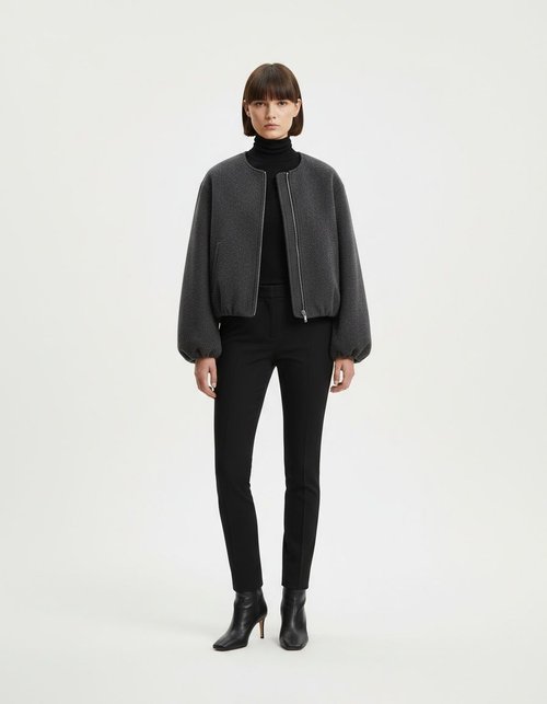 Chaqueta de piloto suave - Prenda exterior minimalista y moderna para mujer KUN-00067
