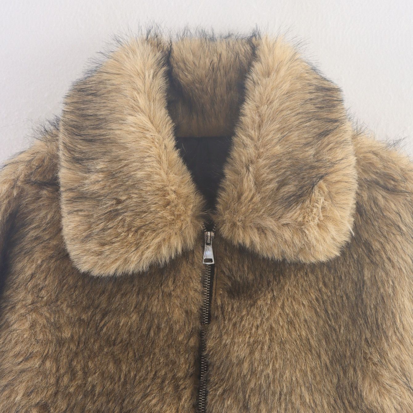 Faux Shearling Jacket - Trendy & Versatile KUN-00281