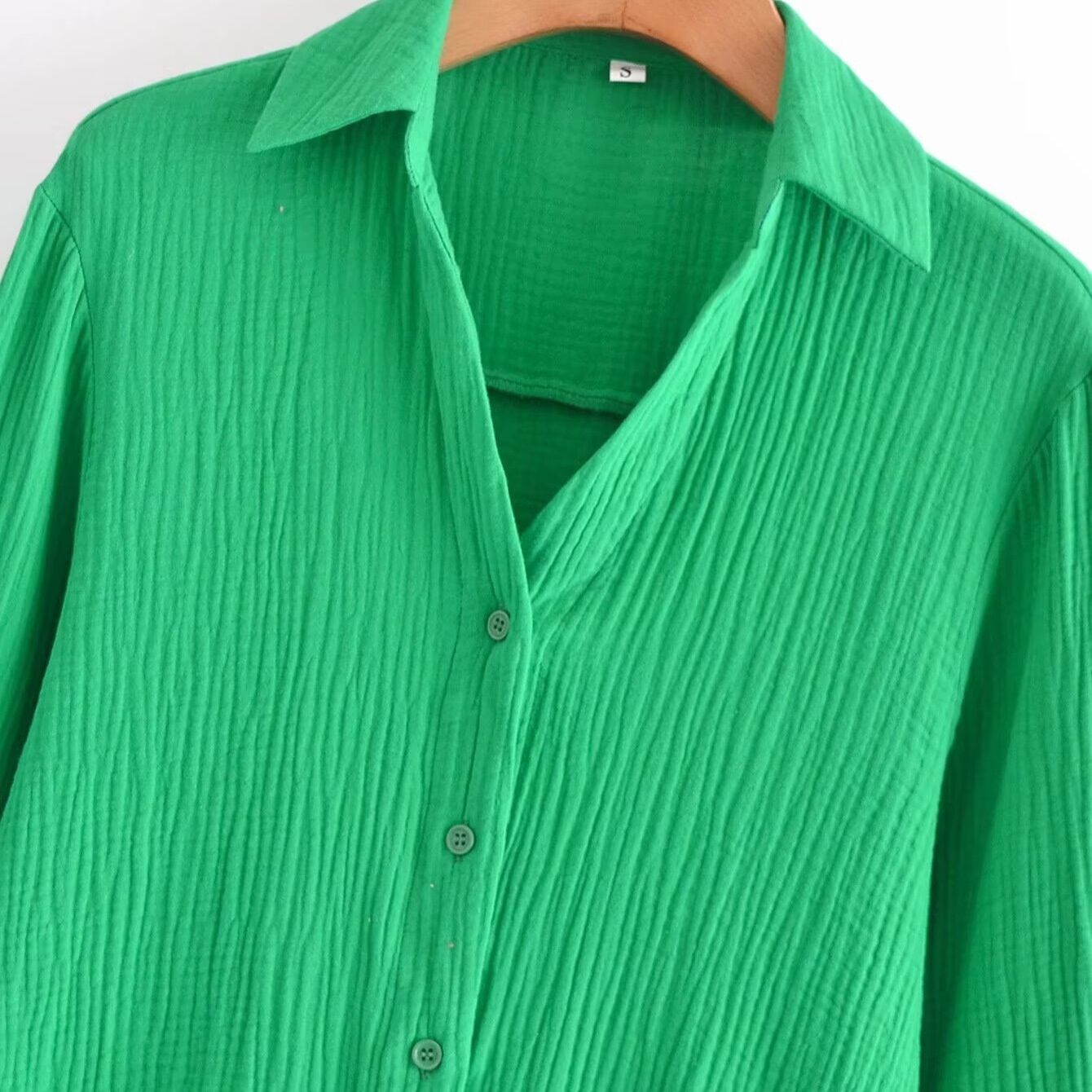 Chemise à manches longues en popeline de coton avec col à volants KUN-00015