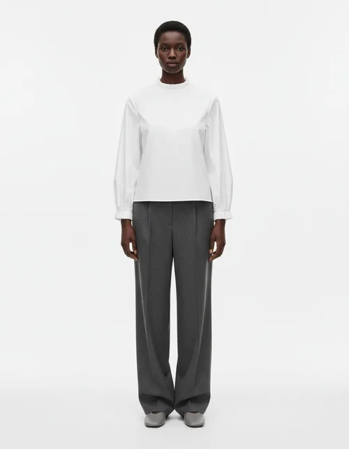 Poplin gelaagde blouse met ruches en lange mouwen KUN-00027