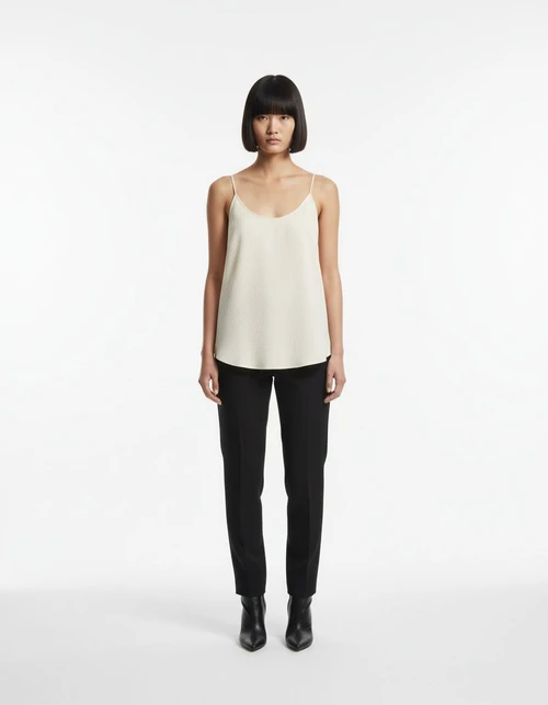 Canottiera con ruche da donna - Trendy e versatile KUN-00013