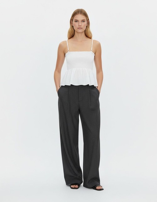 Top a canotta da donna con fiocco e volant KUN-00020