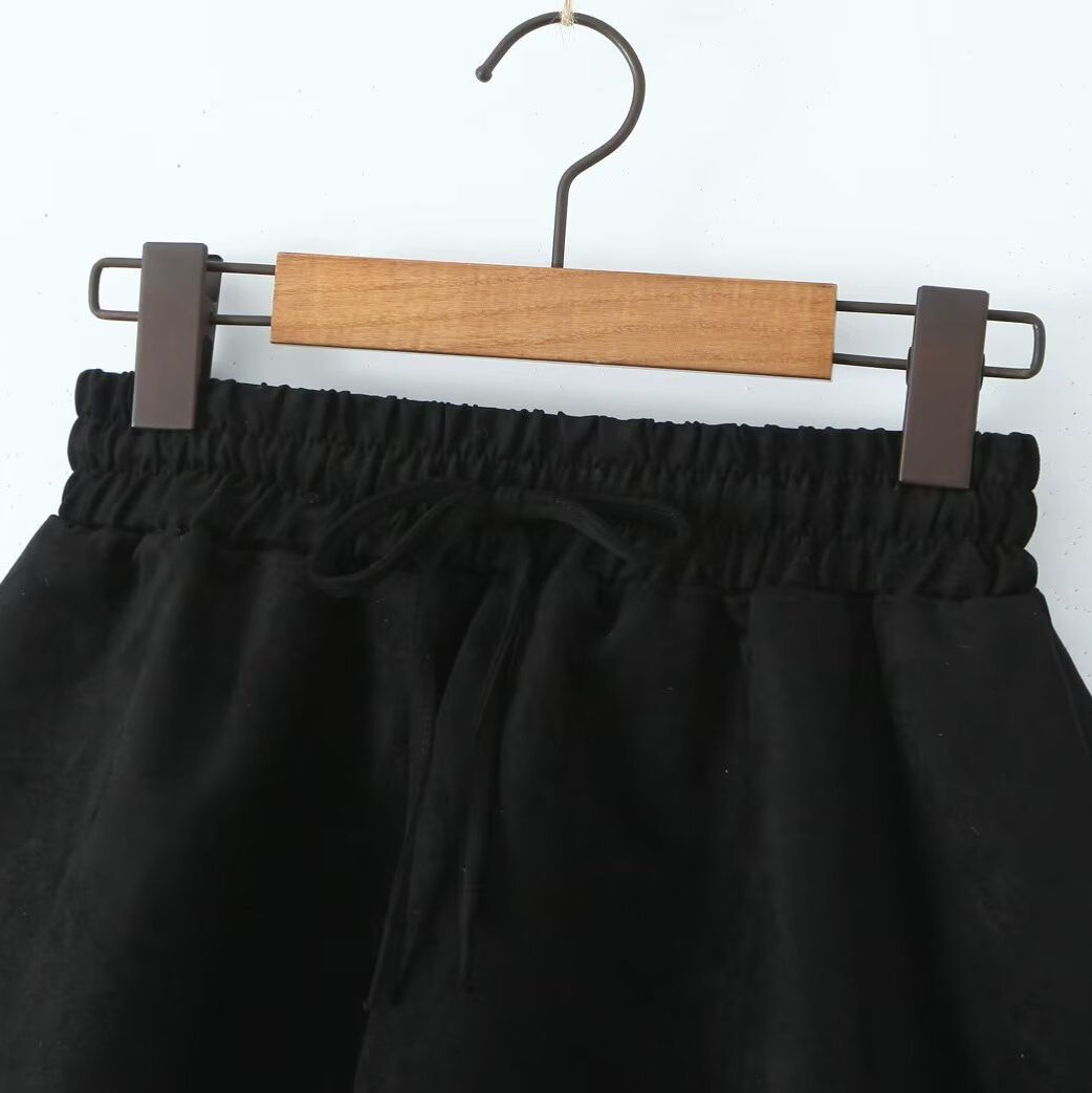 Minifalda de ante en forma de A con pantalones cortos incorporados KUN-00018