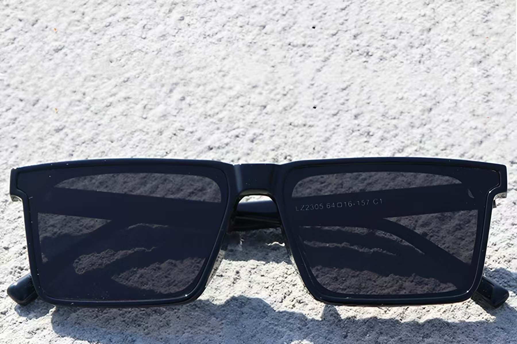 Lunettes photochromiques rectangulaires noires TR90 #BS1725-0079