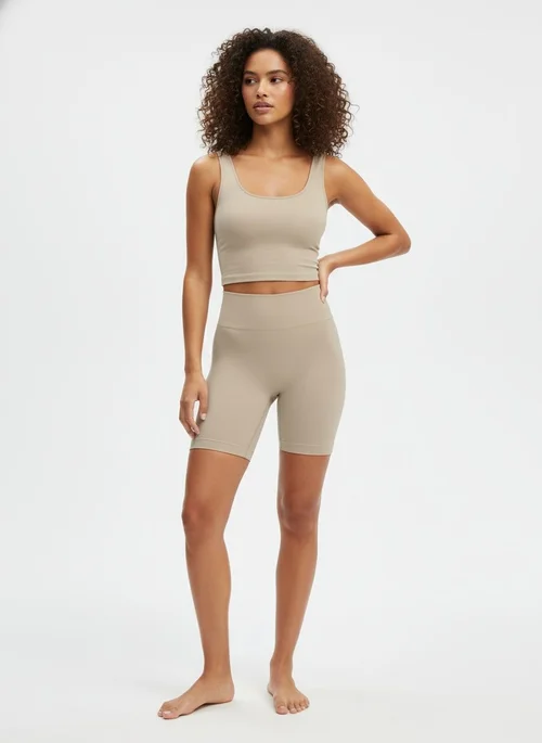 Hochgeschnittene, figurformende, schnelltrocknende Yoga-Shorts für Damen mit sexy Po-Lifting-Passform