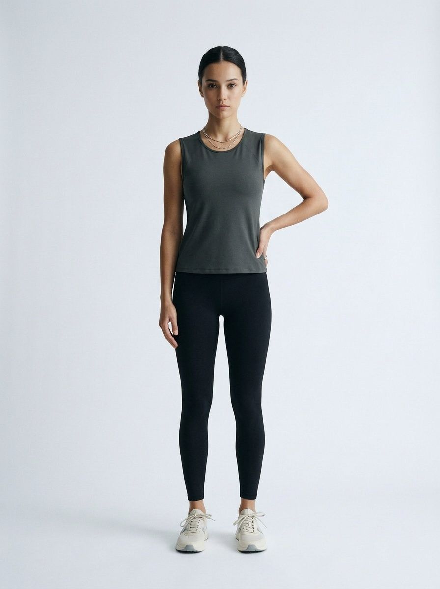 Shock-Absorbing Push-Up Yoga Vest for Women with a Slimming Fit and Breathable Finish