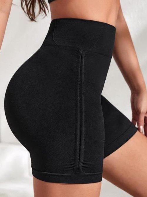 Hochgeschnittene, figurformende, schnelltrocknende Fitness-Shorts in S-Form für Damen