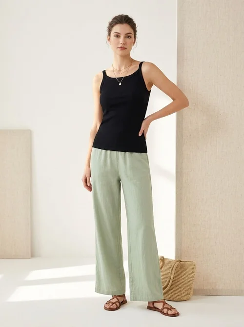 Canotta a coste essenziale - Versatile ed elegante
