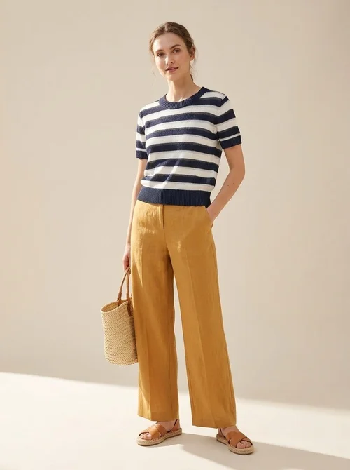 Top da donna a maniche corte in maglia a righe - Casual ed elegante