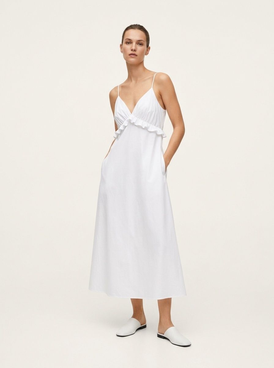 Abito lungo da donna bianco con scollo a V, volant e spalline sottili