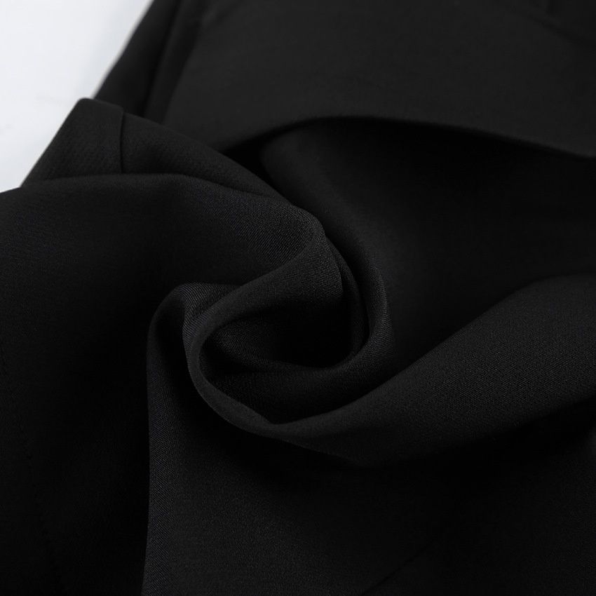 Elegante vestido tipo blazer con cuello alto - Corte entallado