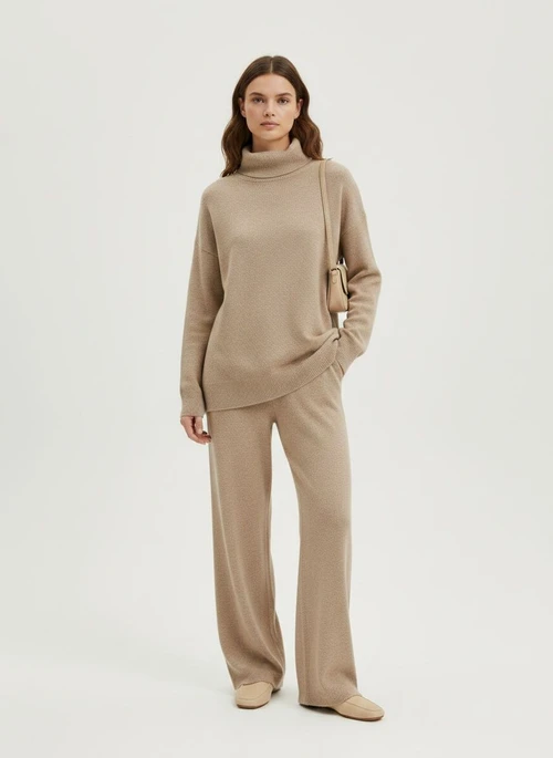 Ensemble pull à col roulé en maille douce et pantalon large