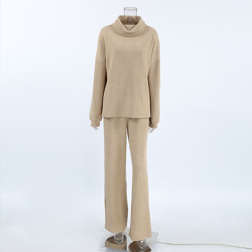Conjunto de jersey de cuello alto de punto acogedor y pantalones de pierna ancha