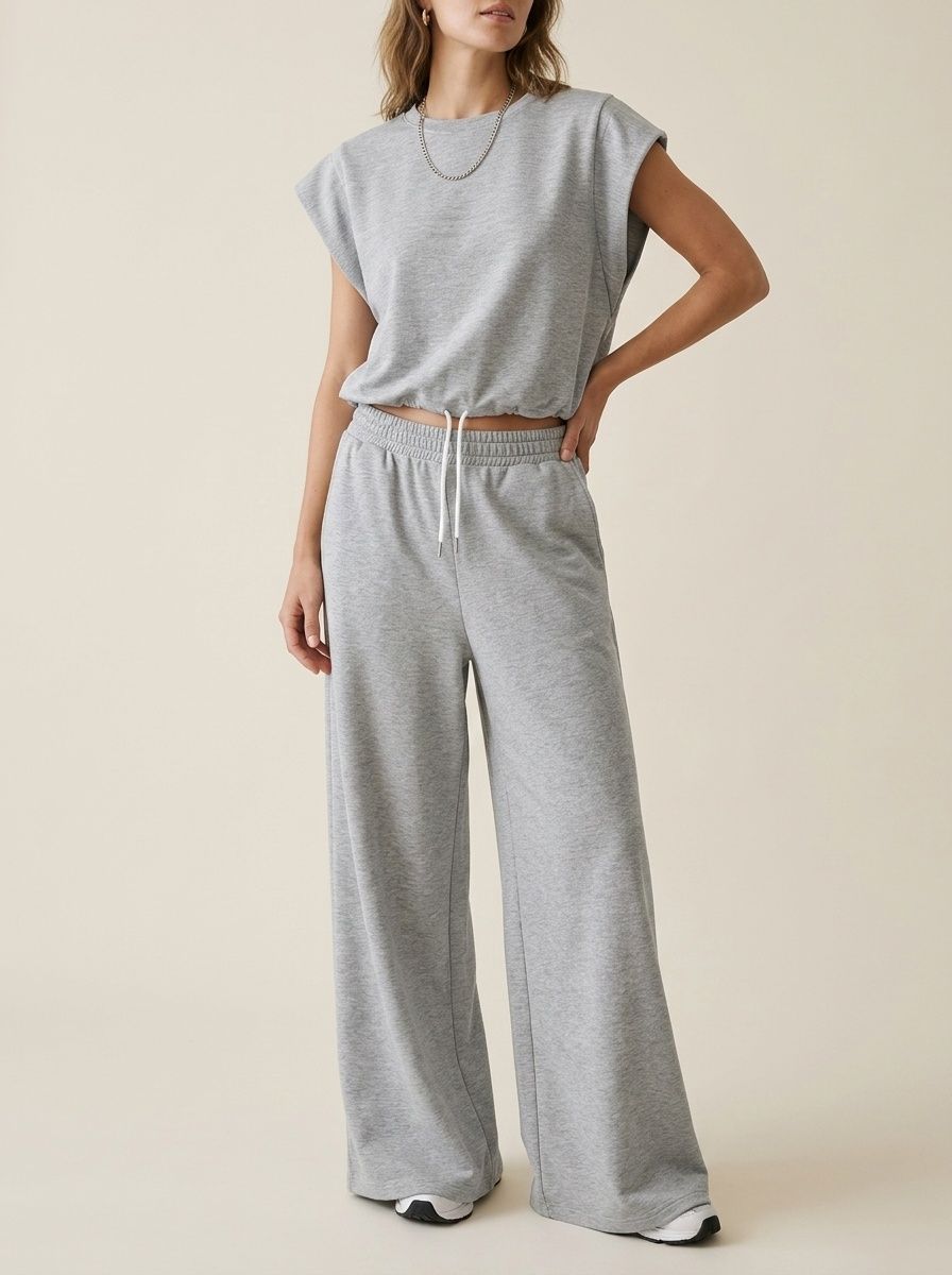 Ensemble 2 pièces décontracté composé d'un crop top et d'un pantalon large