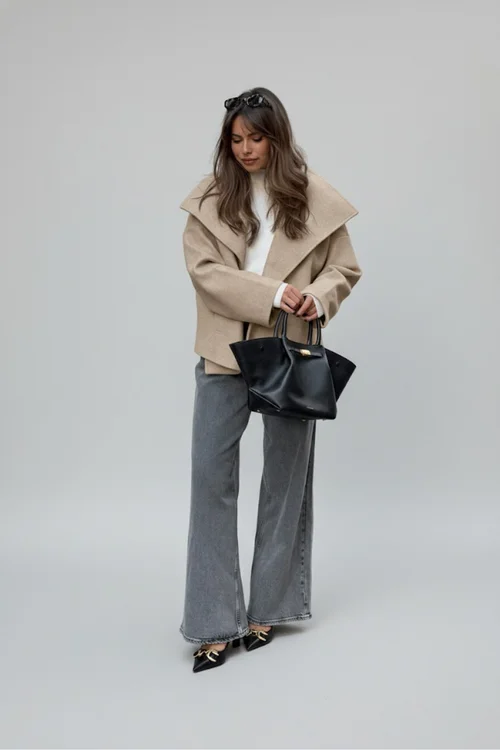 Cappotto casual ampio in misto lana autunno/inverno, modello SFE-00018 con revers.