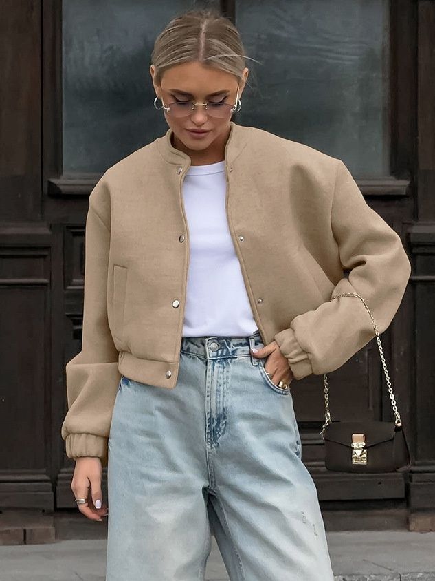 Chaqueta bomber corta color beige elegante - Prenda de abrigo informal para mujer