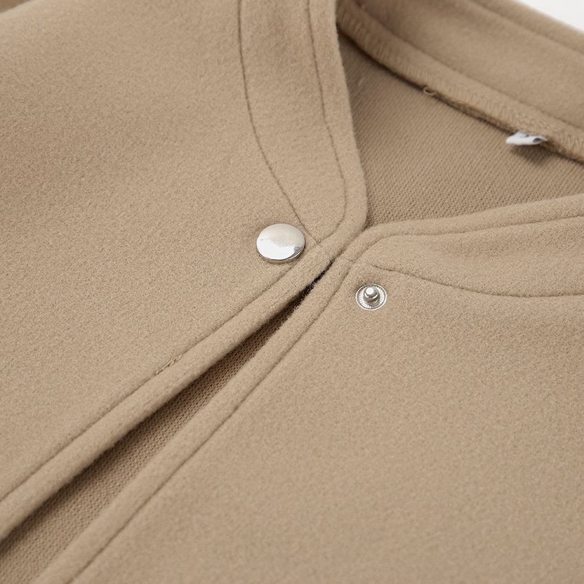 Chaqueta bomber corta color beige elegante - Prenda de abrigo informal para mujer