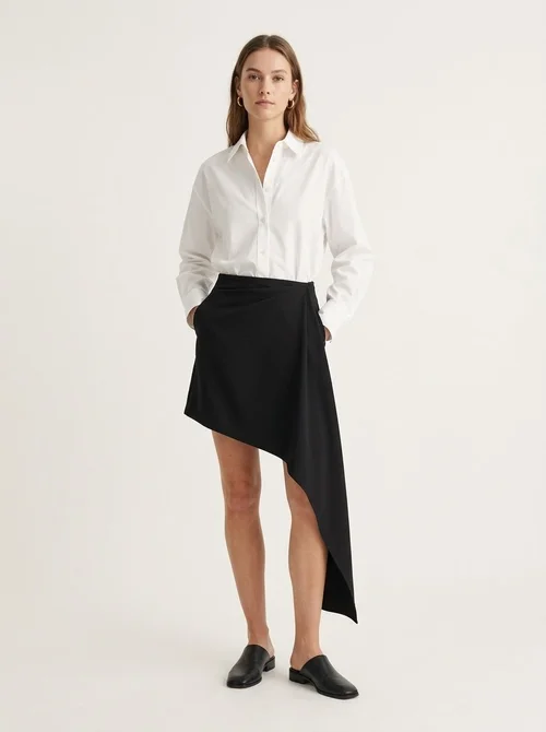 Minigonna asimmetrica drappeggiata da donna