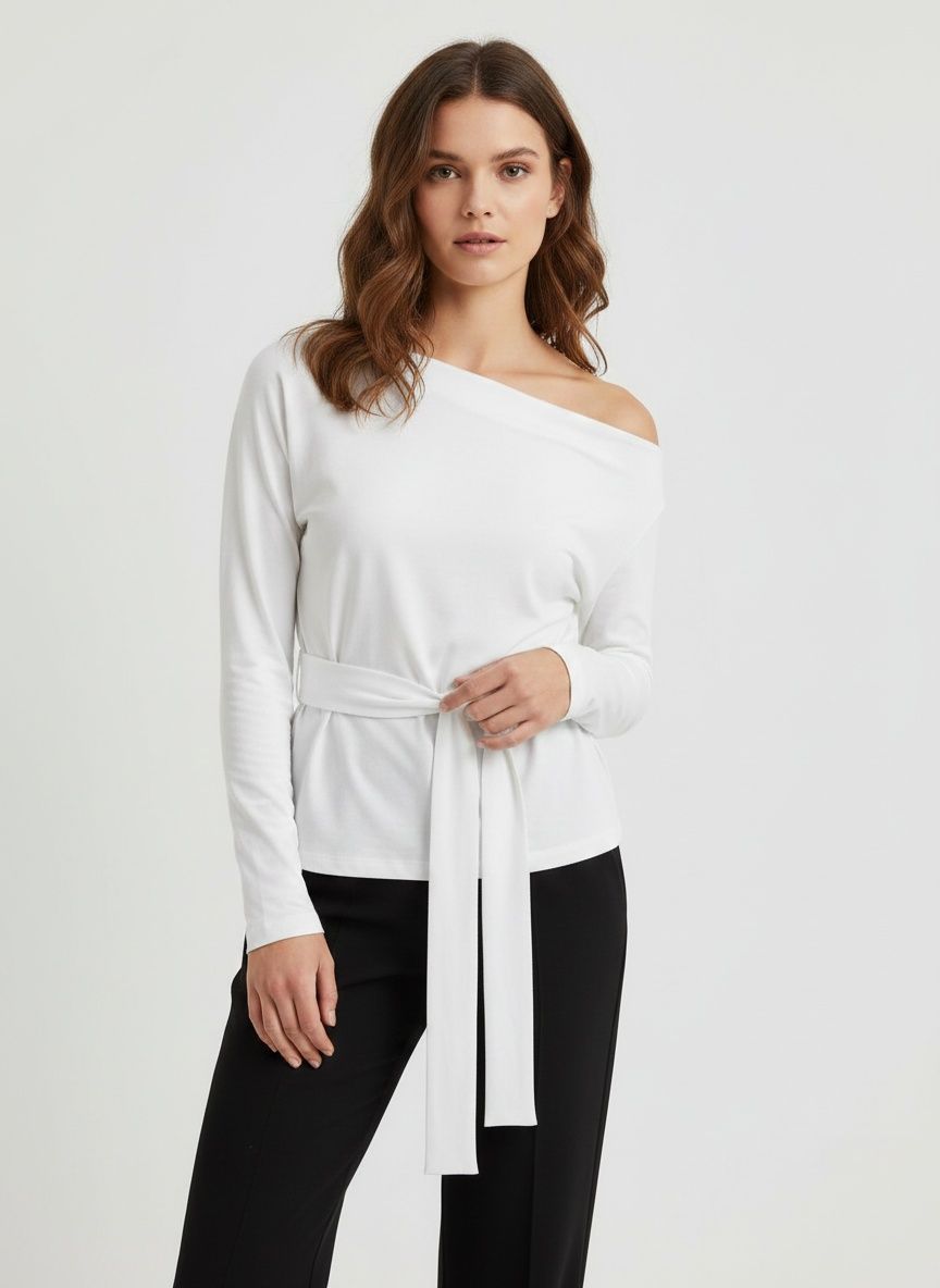 Haut à épaules dénudées, manches longues et taille nouée