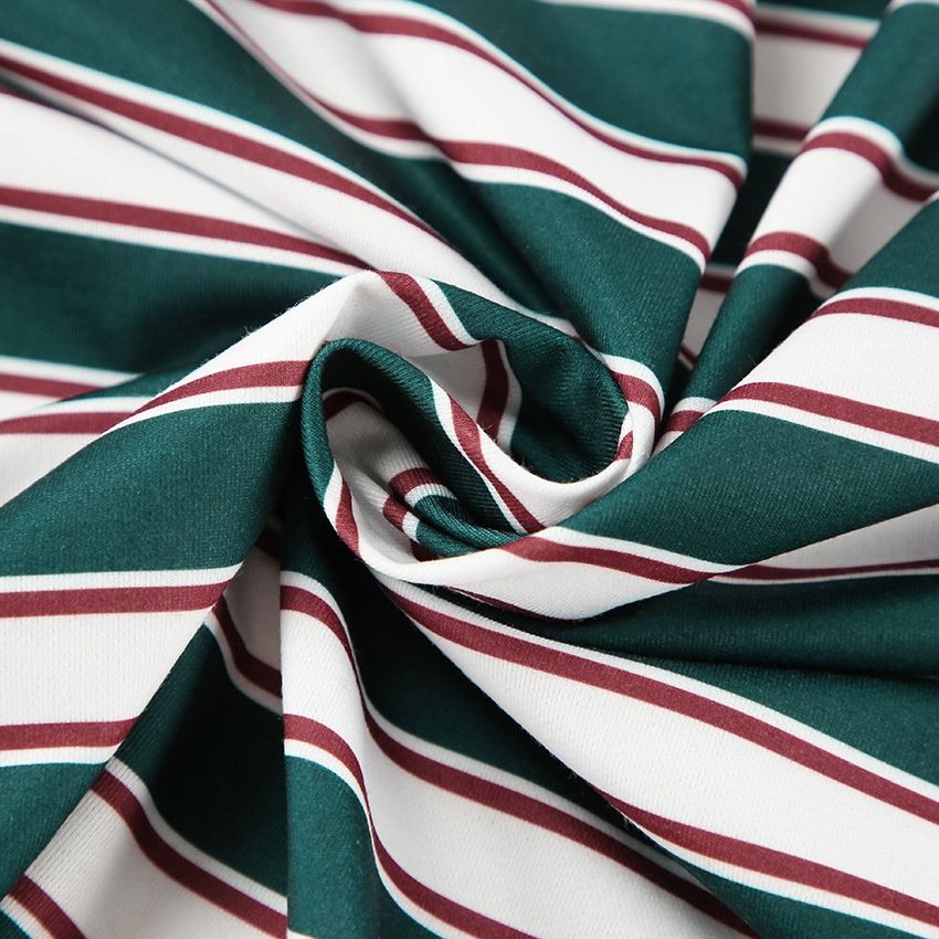 Camiseta de manga larga a rayas verdes y blancas de talla grande