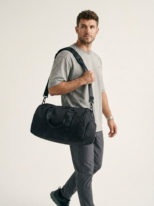 Versatile Black Gym Duffel Bag - Travel & Sports Carryall