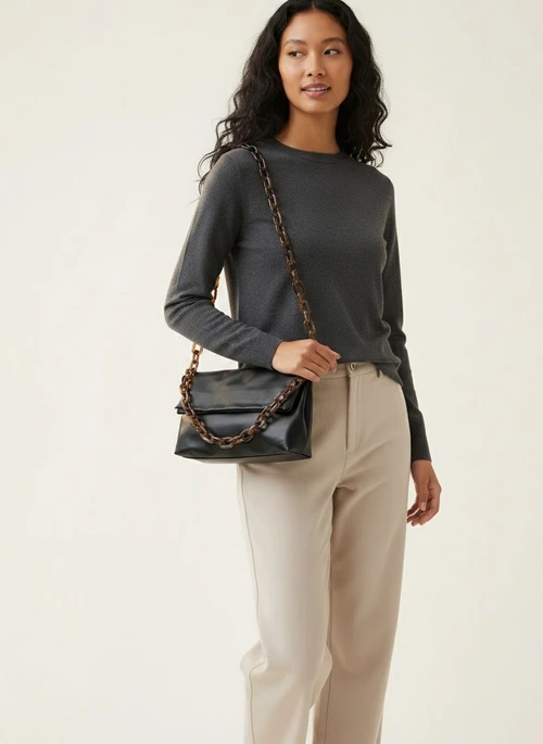 Chic Black Shoulder Bag with Tortoiseshell Chain