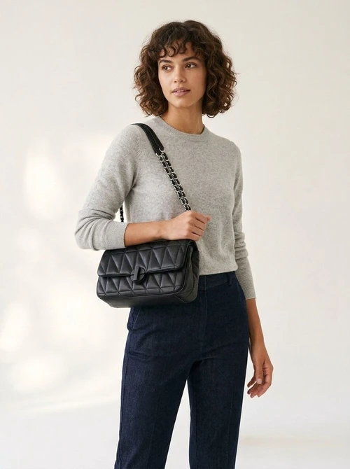 Quilted Chain Strap Crossbody Bag - Chic & Versatile