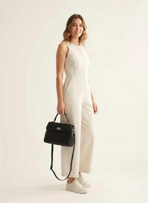 Chic Black Flap Shoulder Bag with Turn-Lock Closure