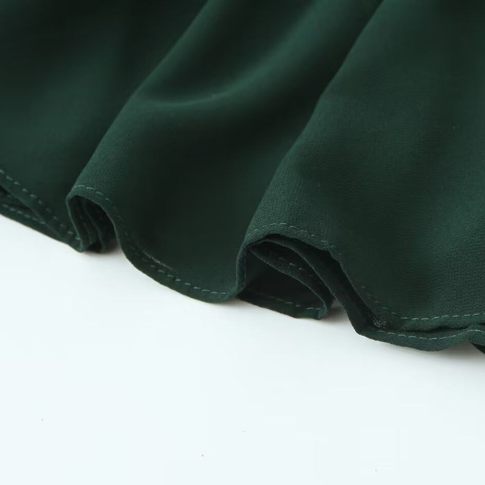 Robe moulante à bretelles - Coupe élégante rétro et ajustée KUN-00011