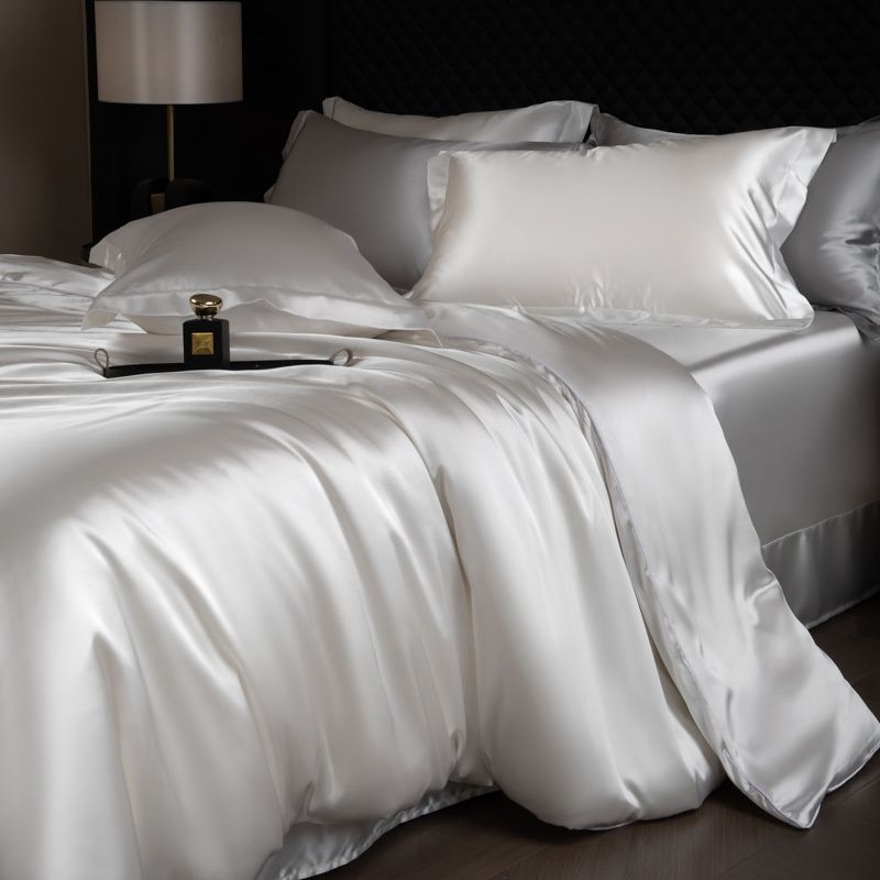 Luxury Mulberry Silk 3-Piece Bedding - Premium Soft Satin Duvet Cover & Pillowcase Set