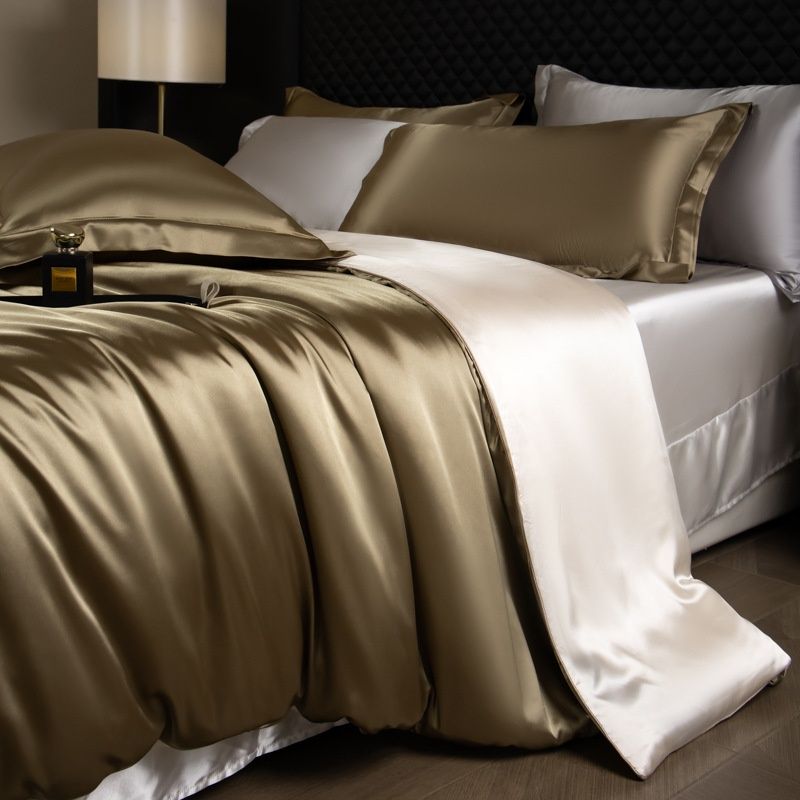 Luxury Mulberry Silk 3-Piece Bedding - Premium Soft Satin Duvet Cover & Pillowcase Set