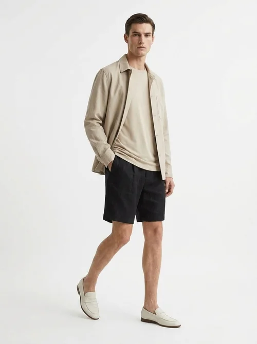 Pantaloncini da uomo con coulisse, in misto 70% lyocell e 30% lino - Comodi e casual per l'estate.