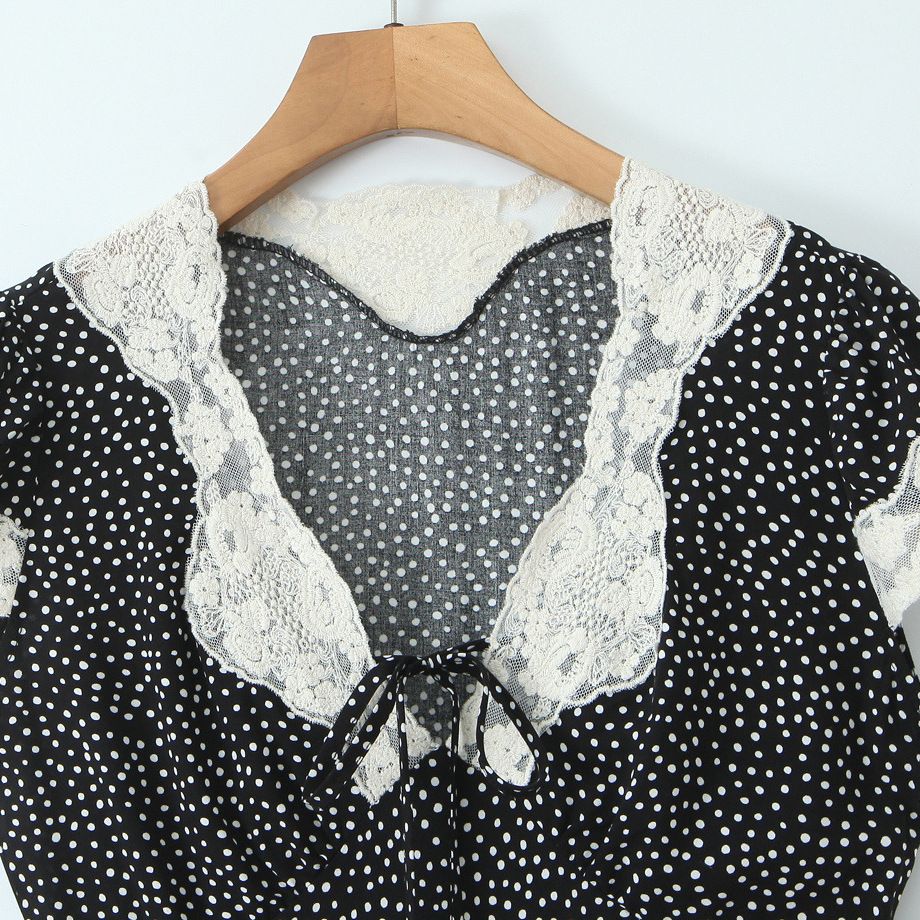 Robe élégante à pois en dentelle style français KUN-00170