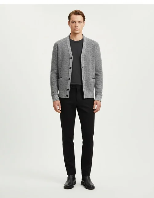 Cardigan da uomo slim fit con scollo a V, foderato in pile e maglia spessa.