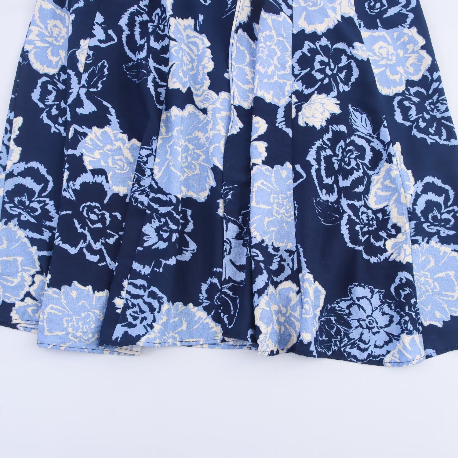 Abito estivo midi con scollo all'americana e stampa floreale KUN-00218