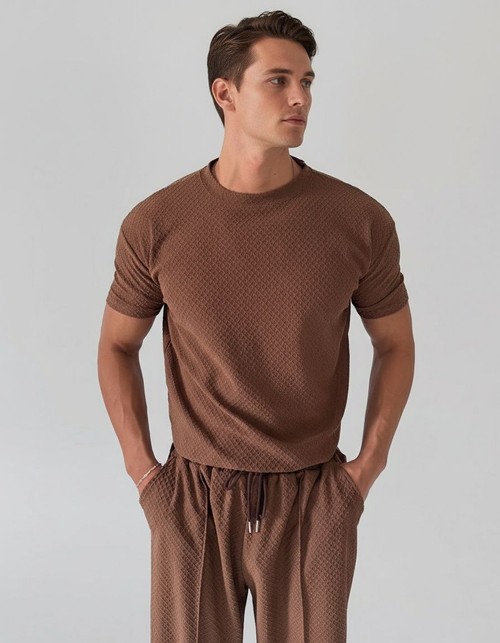 Conjunto casual de verano para hombre: camiseta y pantalones cortos con cuello redondo texturizado