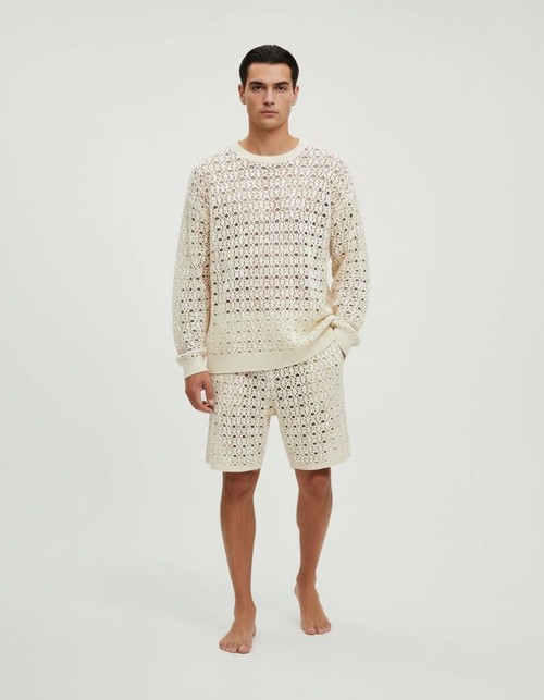 Loose Fit Hollow-Out Men's Suit with Long Sleeve Top and Shorts for Spring Casual Wear