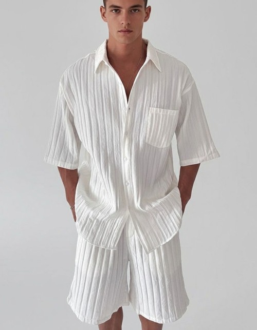 Conjunto casual de verano para hombre, de mezcla de poliéster, transpirable, con camisa y pantalones cortos.