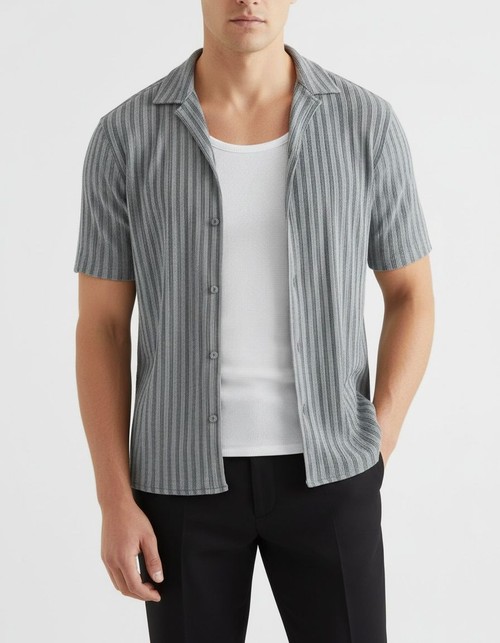 Slim Fit Striped Short-Sleeve Shirt for Men's Casual Summer Wear