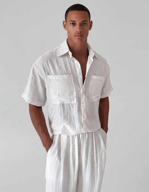 Traje informal holgado de mezcla de algodón con camisa y pantalones con cuello para hombre de verano.