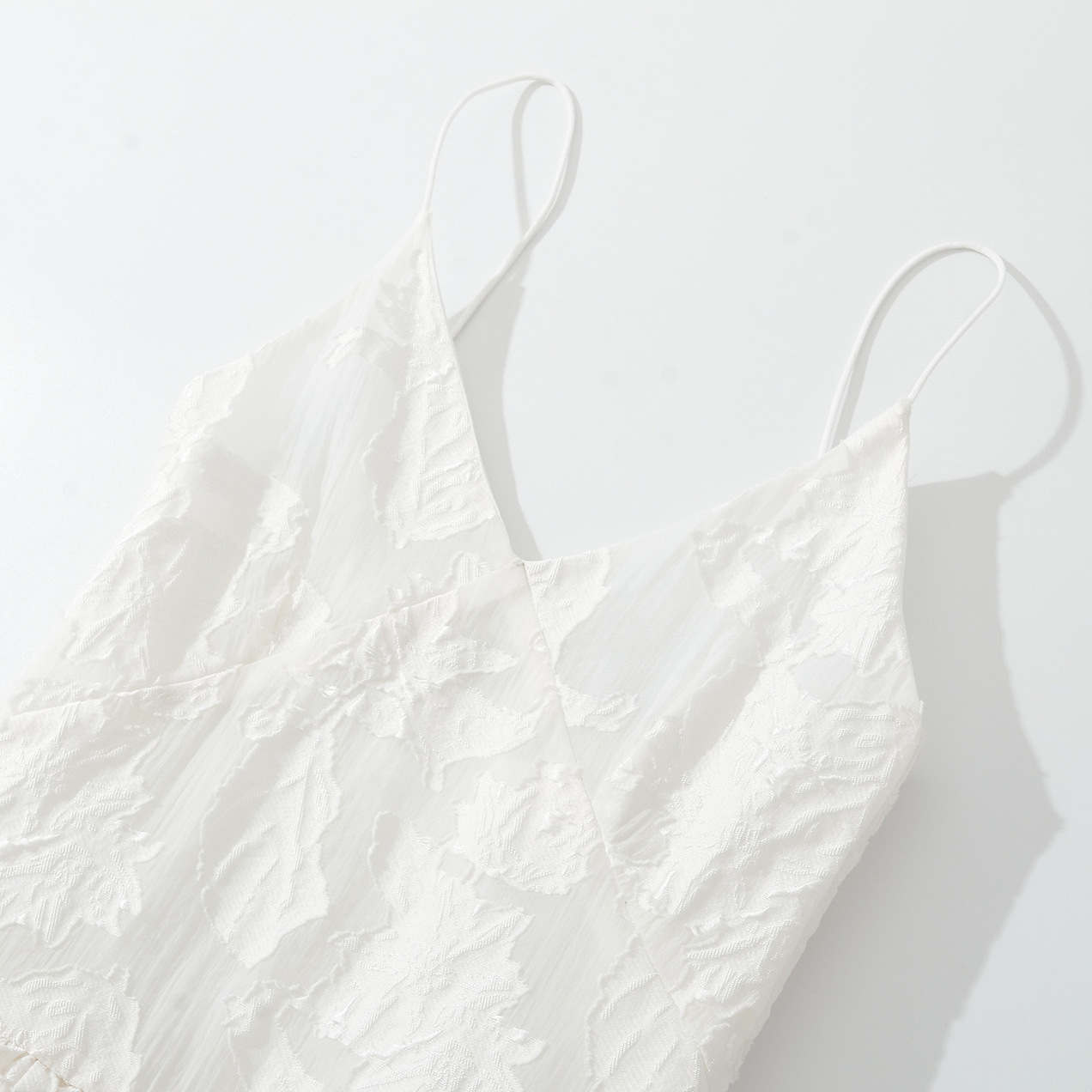 Women's V-Neck Floral Embroidered Backless Cami Dress KUN-00054