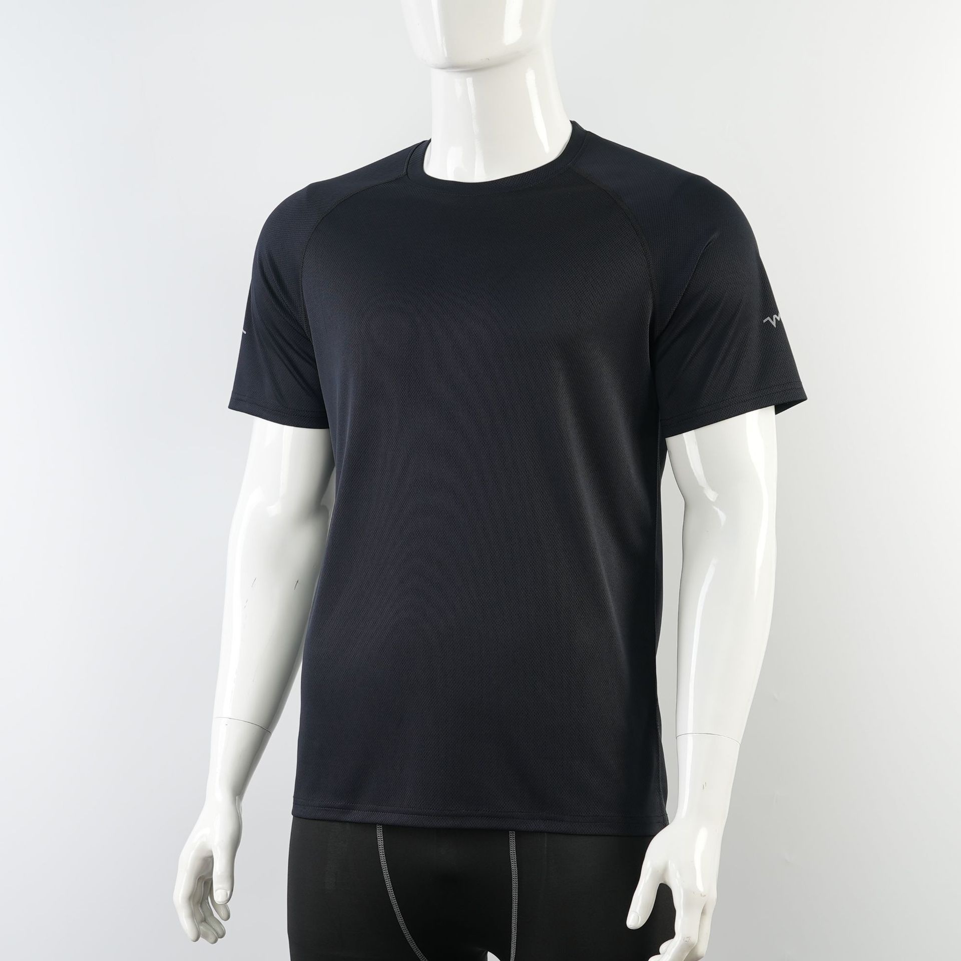 Athletic Fit Quick-dry Men's T-shirt: Breathable Performance Top for Gym and Training