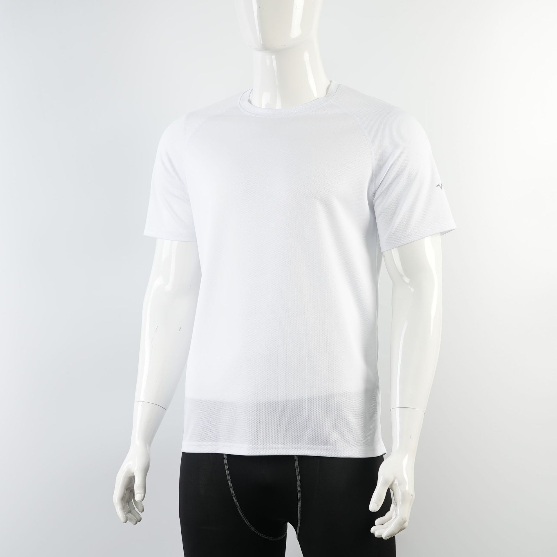 Athletic Fit Quick-dry Men's T-shirt: Breathable Performance Top for Gym and Training