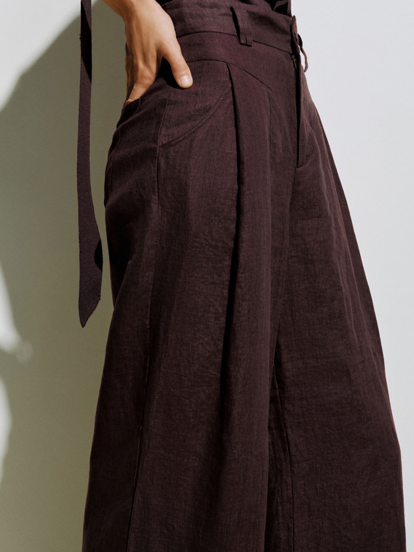 100% Linen High-Waisted Wide-Leg Linen Trousers