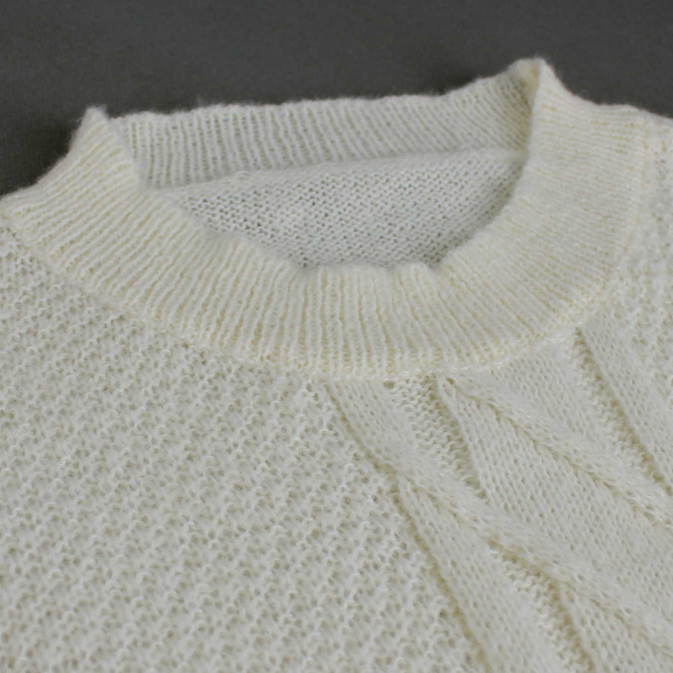 Embroidered Knit Sweater Crewneck Pullover Autumn Winter SSU-00020